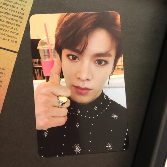 NCT 2018 Empathy Album with Photocard - Picture 2 of 14